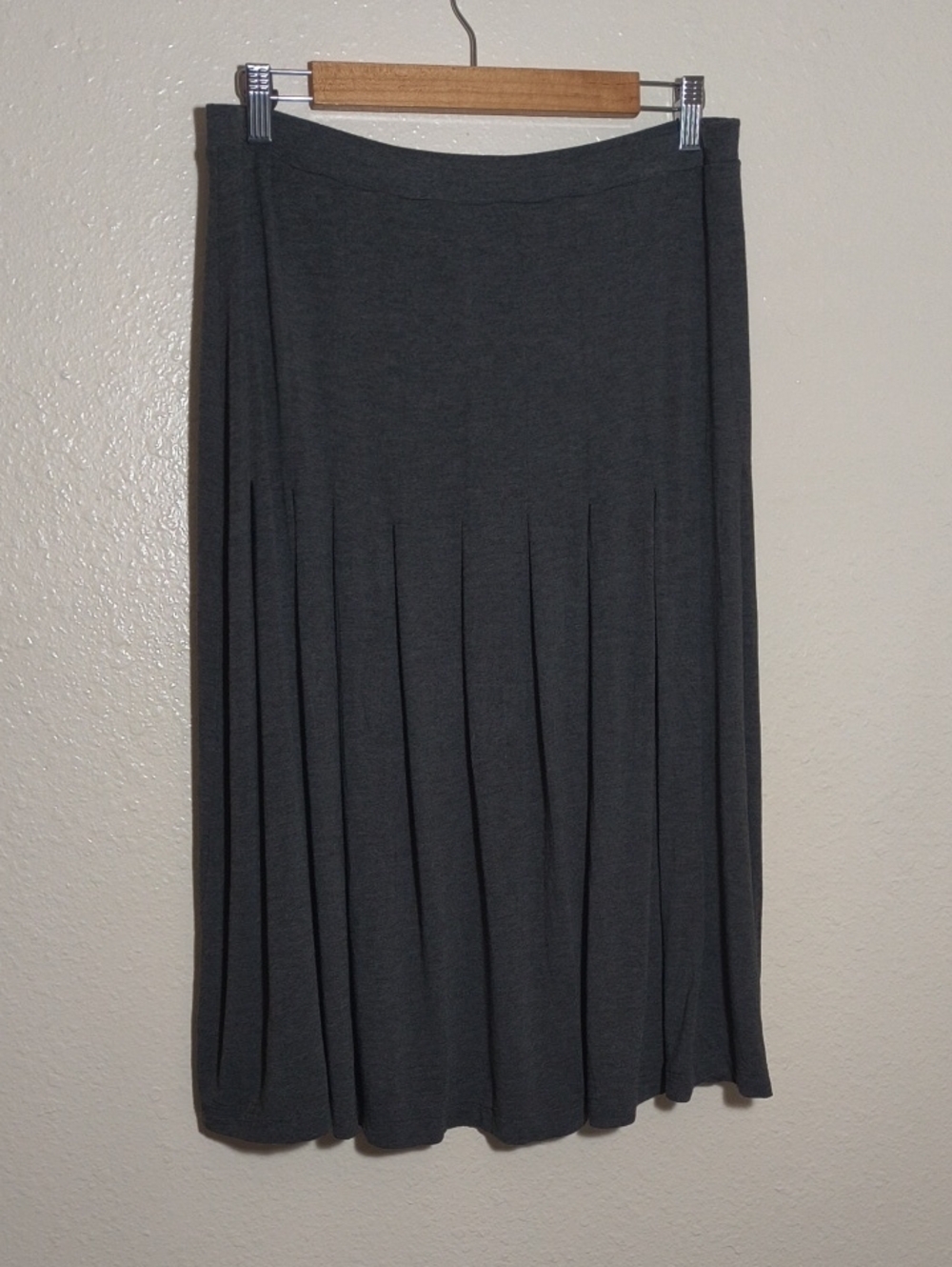 Neiman Marcus Dark Gray Pleated Skirt